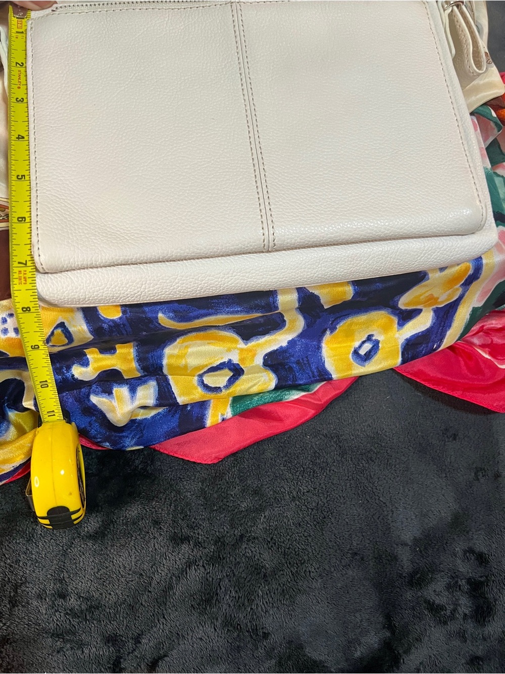 Brighton Barbados White Leather Muti City Organizer Tassel Magnetic Crossbody - Picture 11 of 17